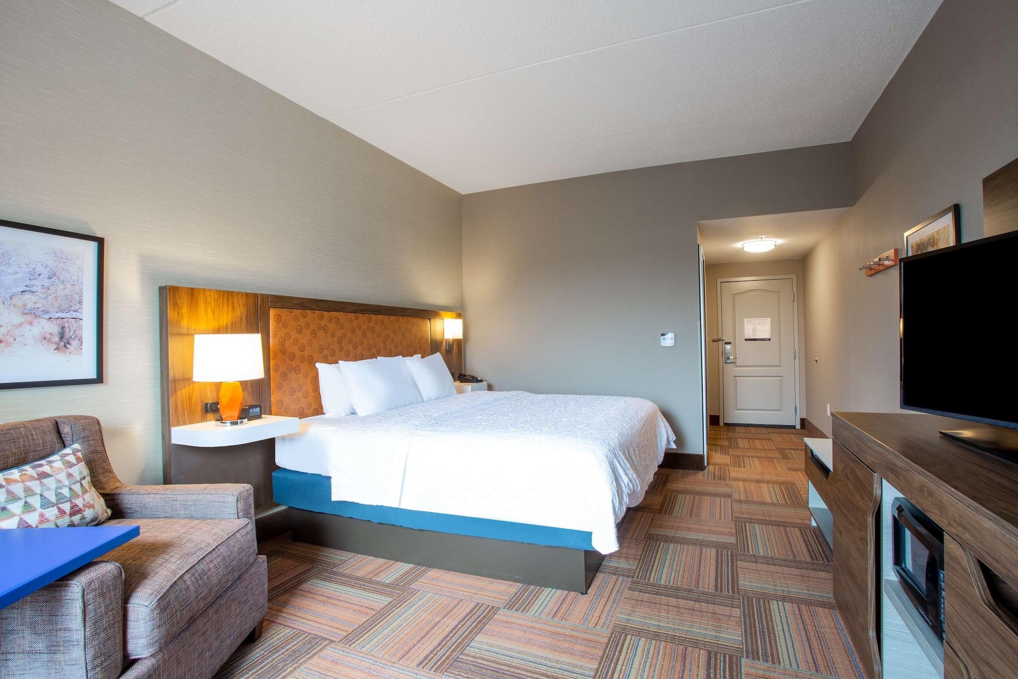 Hampton Inn ווטרטאון מראה חיצוני תמונה
