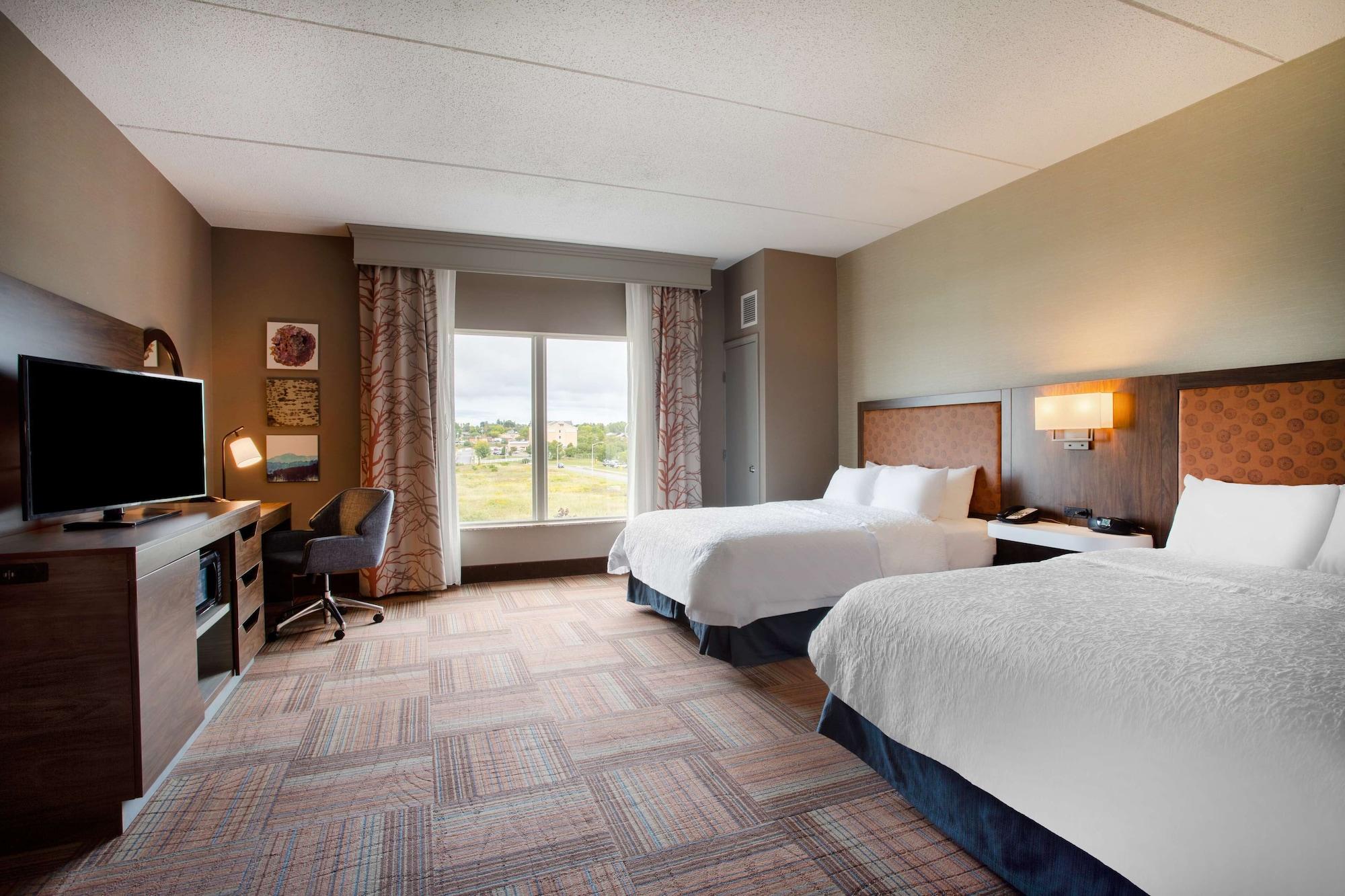 Hampton Inn ווטרטאון מראה חיצוני תמונה