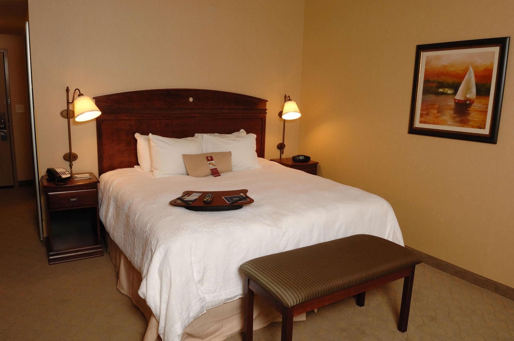 Hampton Inn ווטרטאון מראה חיצוני תמונה