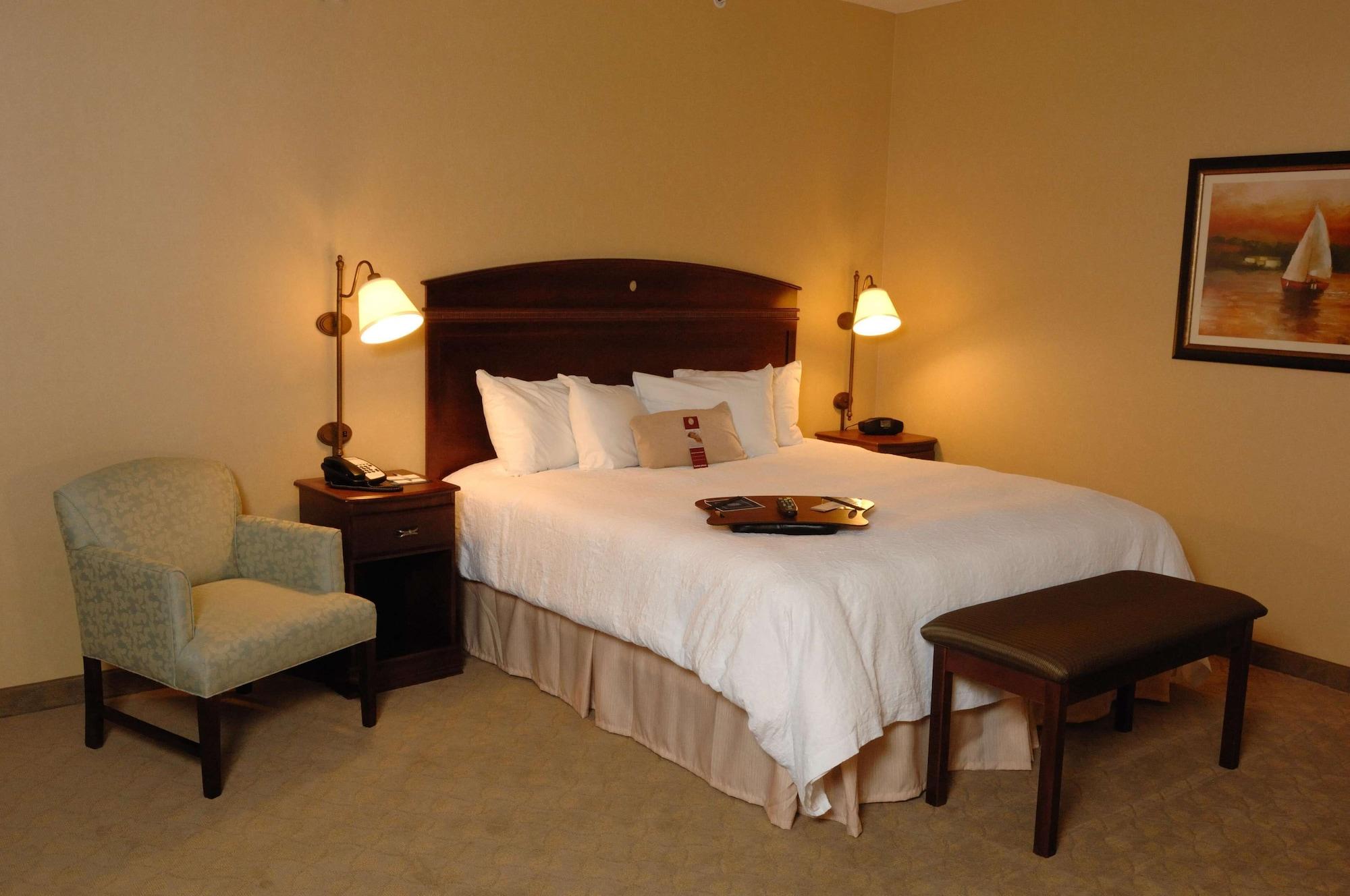 Hampton Inn ווטרטאון מראה חיצוני תמונה