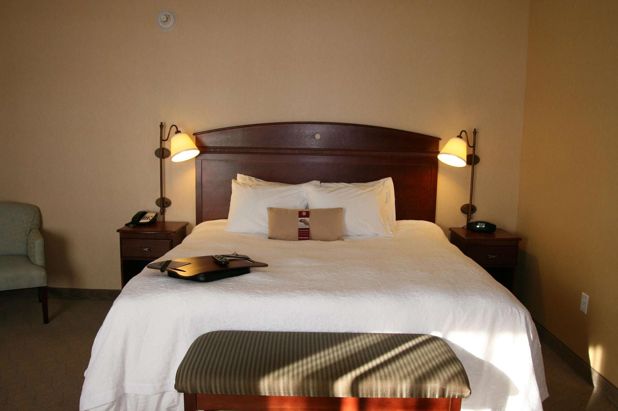 Hampton Inn ווטרטאון מראה חיצוני תמונה
