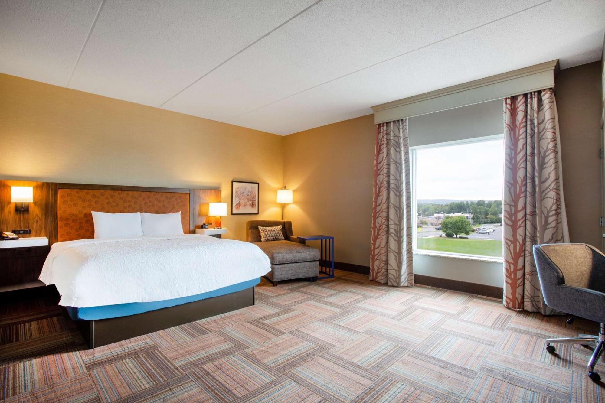 Hampton Inn ווטרטאון מראה חיצוני תמונה