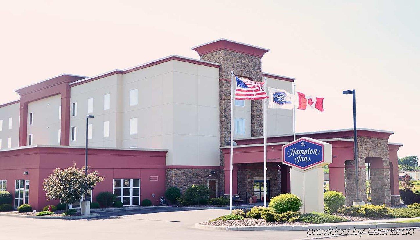 Hampton Inn ווטרטאון מראה חיצוני תמונה
