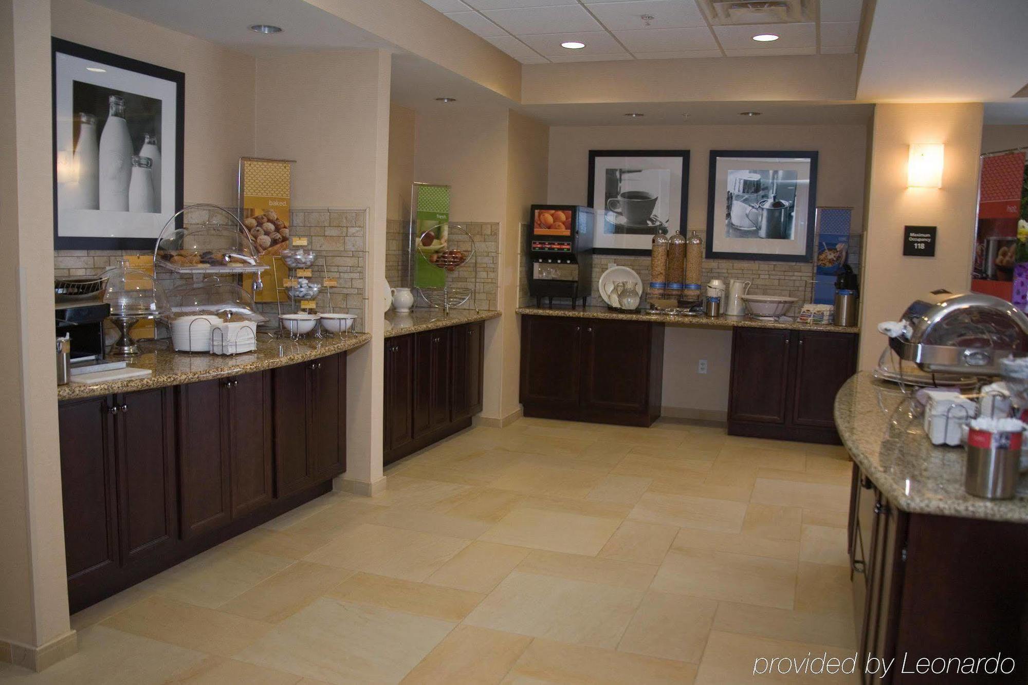 Hampton Inn ווטרטאון מסעדה תמונה