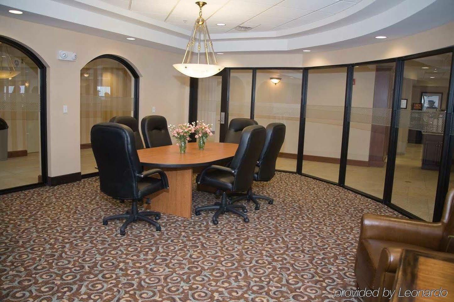 Hampton Inn ווטרטאון מתקנים תמונה